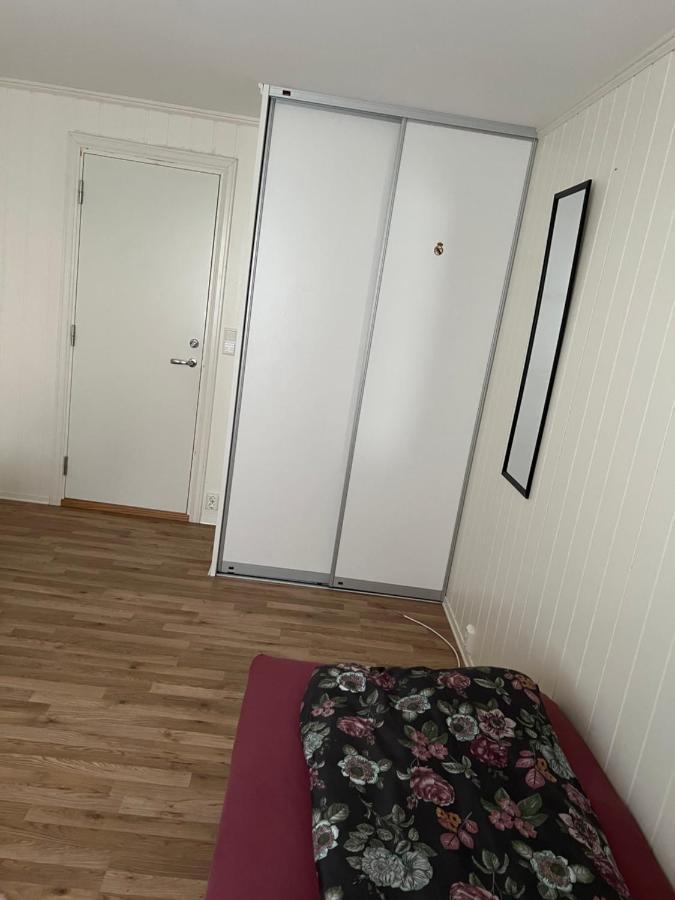 Bedroom In City Centre, No Shower Available Ålesund Εξωτερικό φωτογραφία